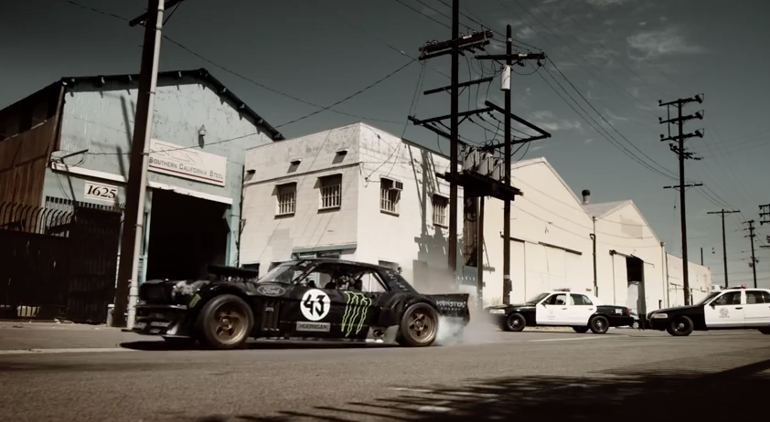 Ken Blocks Gymkhana 7 –  im 1965er Mustang Hoonicorn