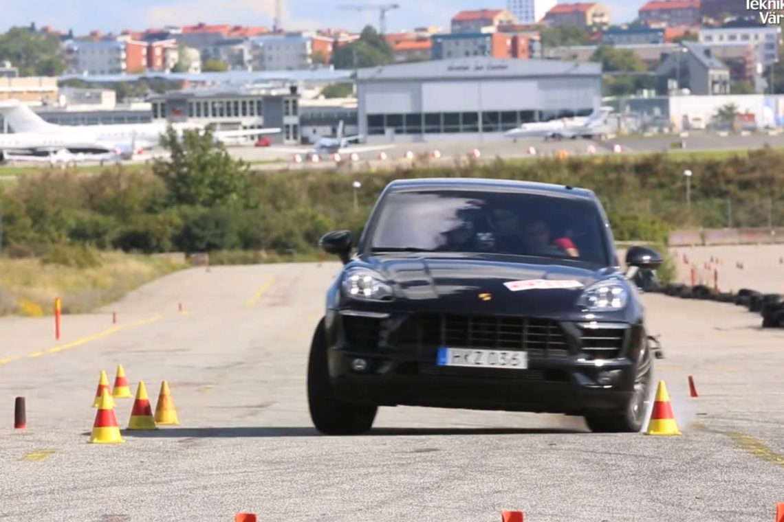 Der Porsche Macan im berühmten Elchtest