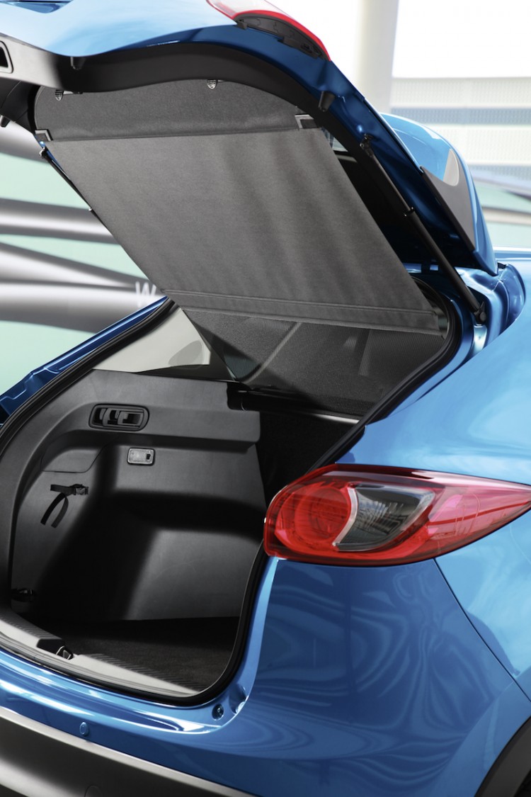 Mazda CX-5_2012_tonneau-cover_01