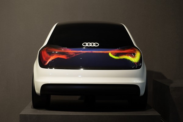 Audi "the swarm", freie Lichtflaeche