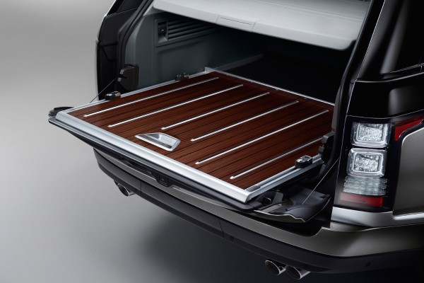 Range Rover SVAutobiography Trunk