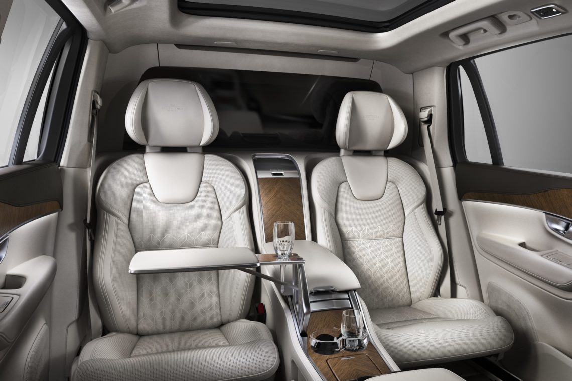 Volvo XC90 Excellence - Luxus-Bar und Massagesitze