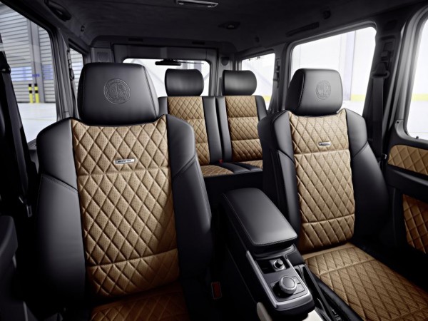 Mercedes-Benz G-Klasse 2015, Mercedes-AMG G 65, Interieur: designo Nappa Leder schwarz/sand