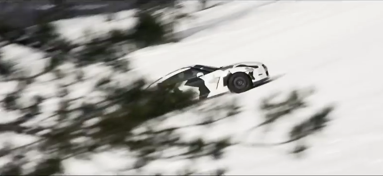 Video: Nissan GT-R erobert die Skipiste