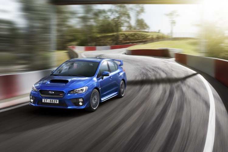 Subaru WRX STI 2014 auf der Rennstrecke