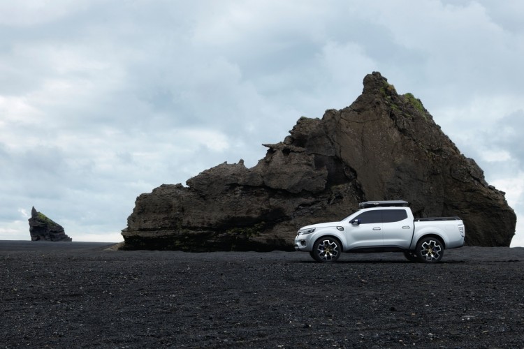 4x4Schweiz-News: Renault präsentiert zur IAA die seriennahe Alaskan Pick-up Studie