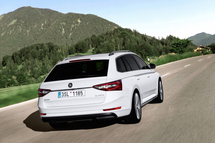 Skoda Superb Combi 4x4 7