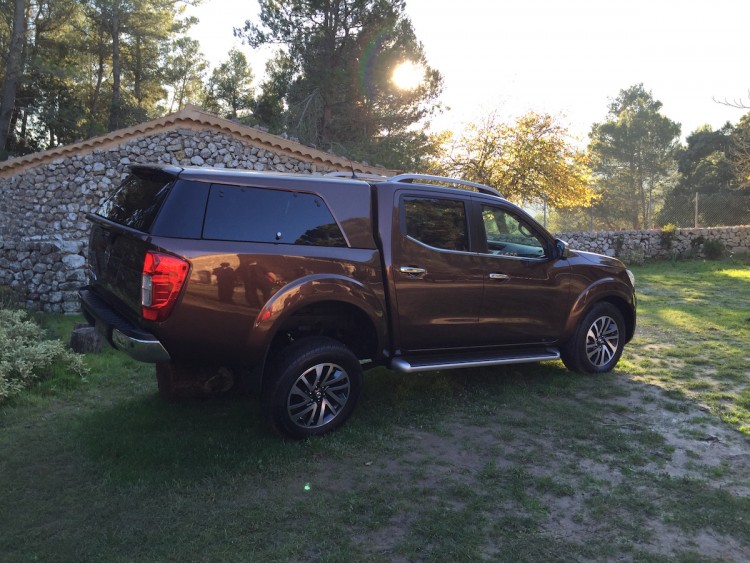 Nissan DoubleCab_Navara Cabin