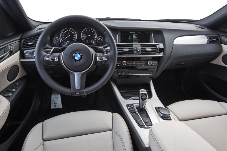 BMW X4 M40i Cockpit