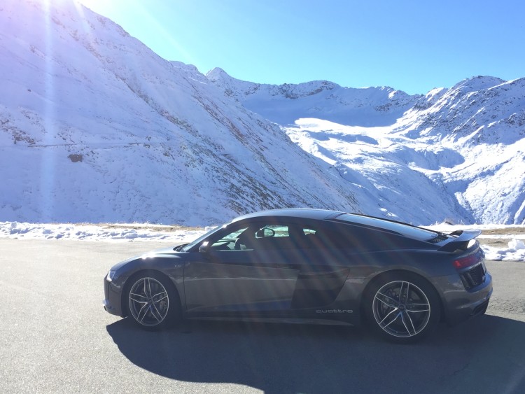 4x4Schweiz-Fahrbericht: Mit dem AUDI R8 V10 PLUS, dem Hochleistungs-Sportwagen in Andermatt, Oberalp, Gotthardpass.