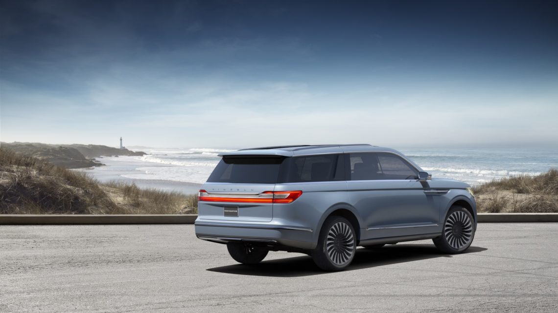 Lincoln Navigator, ein SUV mit eingebauter Treppe