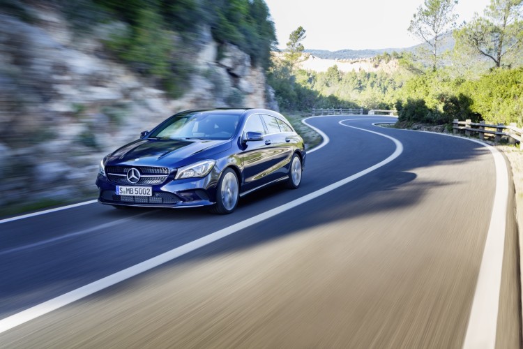 4x4Schweiz-News: Mercedes CLA Shooting Brake 2016, Das Facelift umfasst optische Maßnahmen sowie ein Plus an Extras, zudem erweitert sich die Motorenauswahl