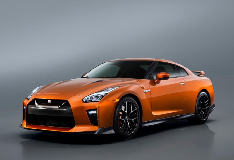 4x4Schweiz-News: Supersportwagen Nissan GT-R jetzt mit 570 PS mit neuer Front