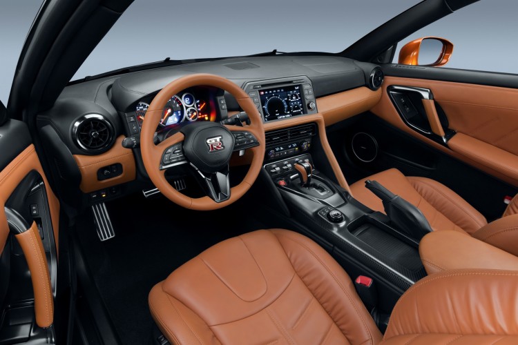 4x4Schweiz-News: Supersportwagen Nissan GT-R jetzt mit 570 PS und besserem Interieur