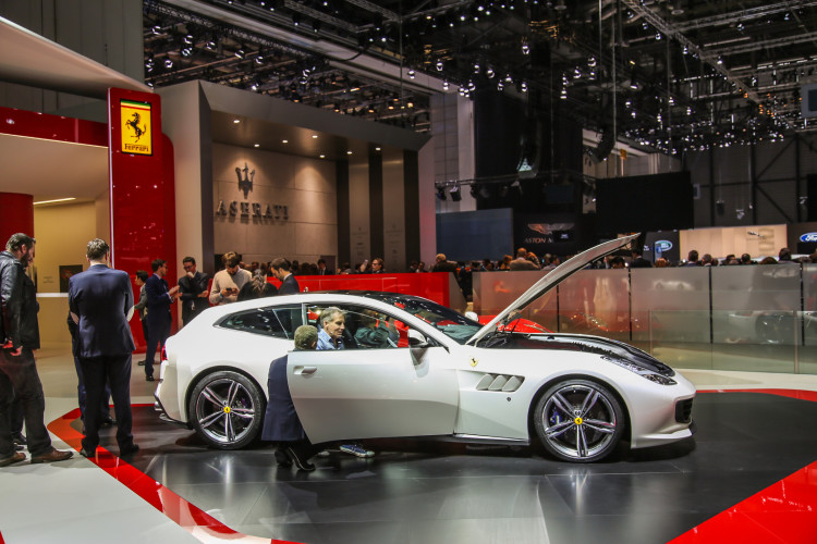 4x4Schweiz-News: Autosalon Genf 2016, Ferrari  GTC4 Lusso