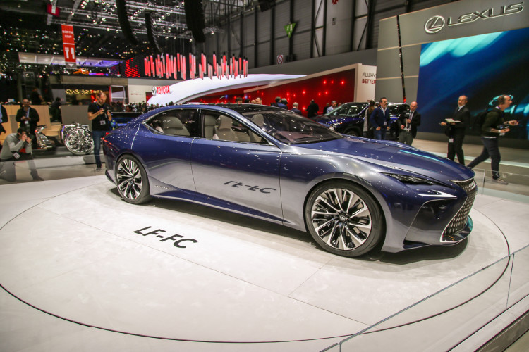 4x4Schweiz-News: Autosalon Genf 2016, Lexus LF-FC Allradantrieb