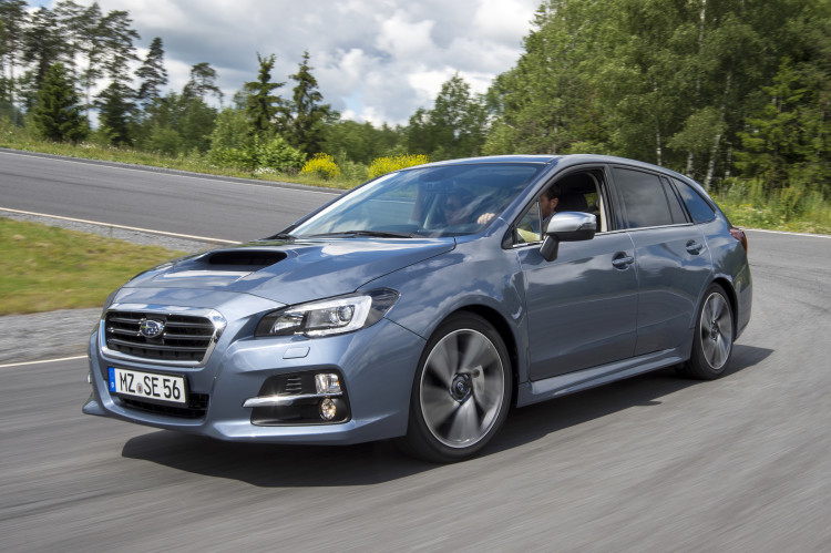 4x4Schweiz-Fahrbericht: Subaru Levorg 1.6 Liter Turbobenziner mit Lineartronic. dynamische Seitenansicht