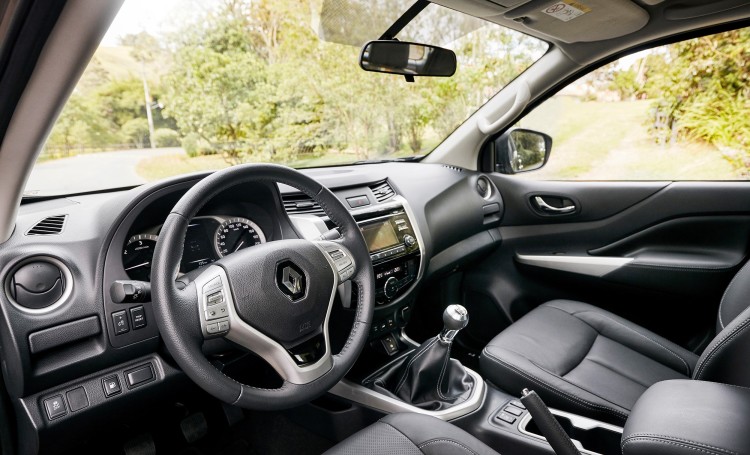 4x4Schweiz-News: Renault Alaskan Cockpit