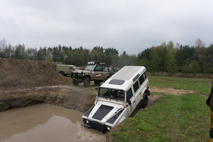 4x4Schweiz-Know-how: Bodensee-Overlander, 4x4-Offroad-Training, 4x4-Adventures, Wasserdurchfahrt