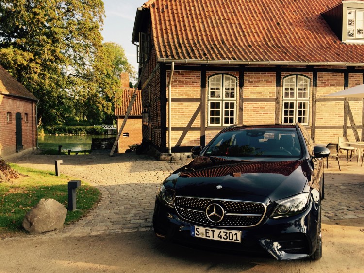 Mercedes-Benz, E-Klasse T-Modell E 220 d 4MATIC Front