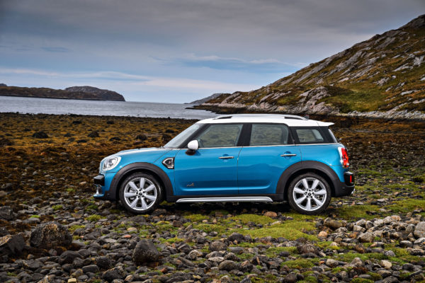 4x4Schweiz-News: Mini Cooper S Countryman ALL4 Fahrerseite