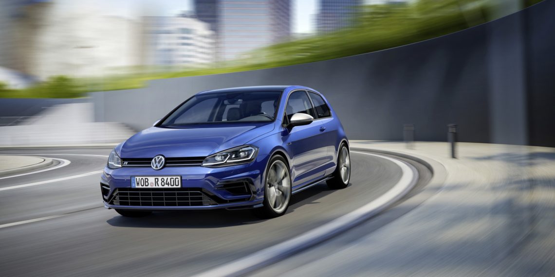 Der VW Golf R kommt frisch aus der Muckibude