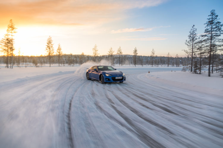 4x4Schweiz: Subaru Snow Drive 2017 Subaru BRZ