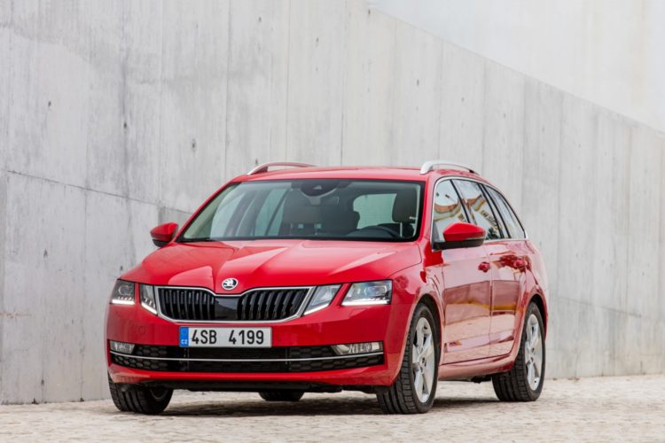 4x4Schweiz: Skoda Octavia Kombi 2017 Frontansich