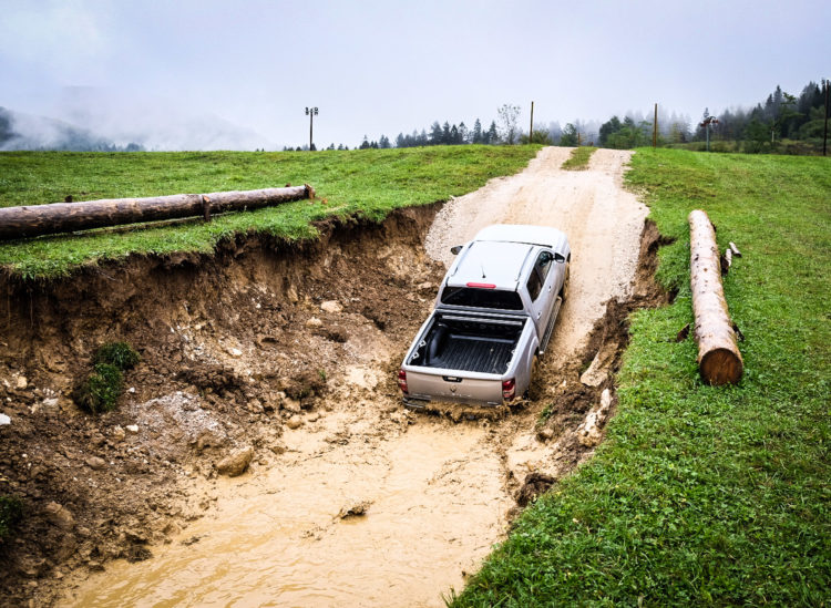 Renault Alaskan auf der Offroad-Teststrecke