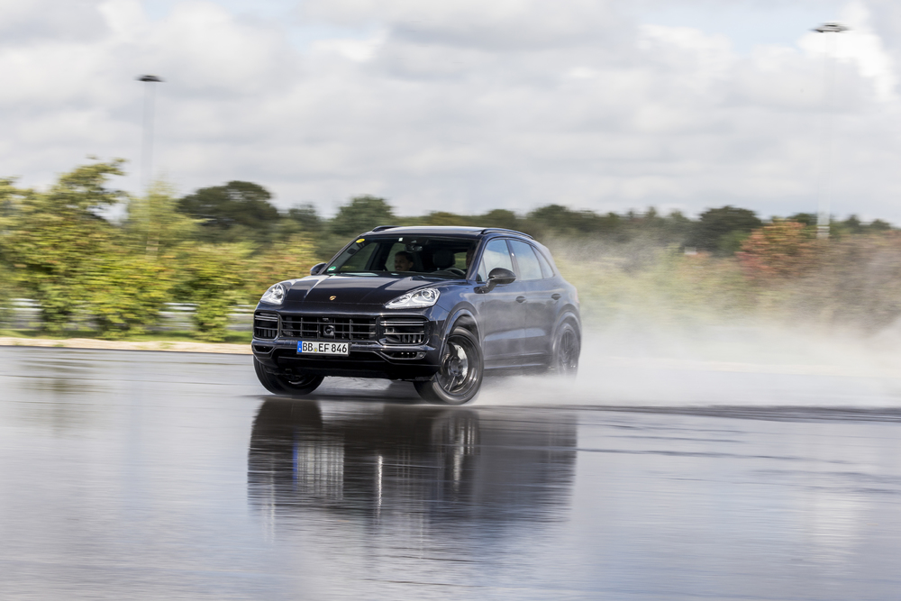 Der neue Porsche Cayenne – ein erster Mitfahrbericht.