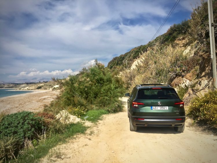 4x4Schweiz-Fahrbericht: Der neue Skoda Karoq 4x4 2017 bei einer ersten Testfahrt auf Sizilien: Offroad Beach Road