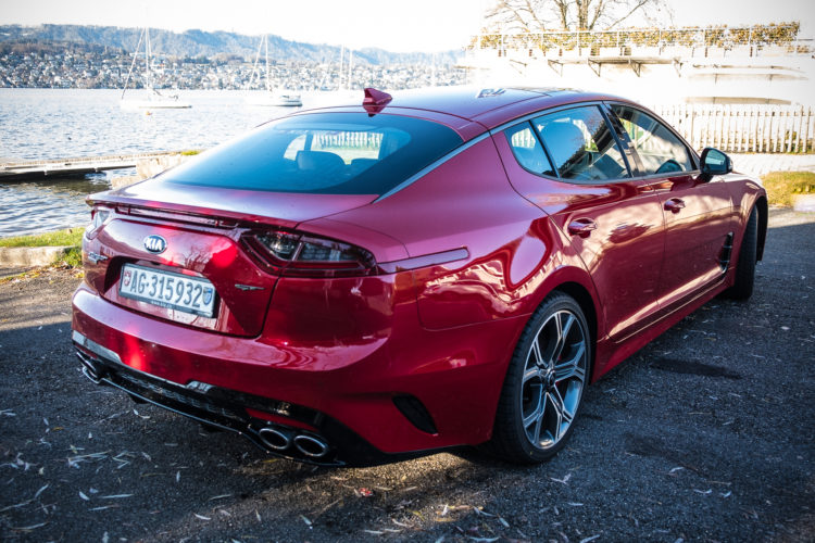 Kia Stinger GT, rot metallic, Heck