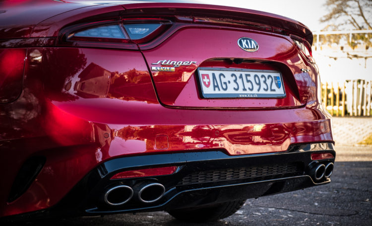 Kia Stinger GT, rot metallic, Heck