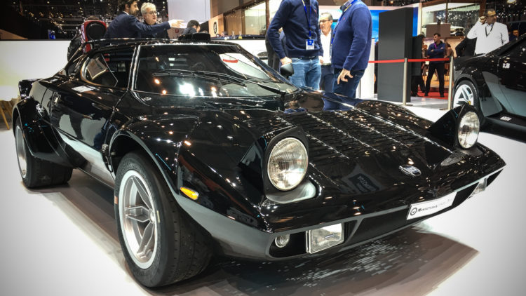 New Stratos in Schwarz metallic