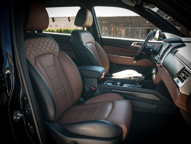 Ssangyong Rexton Cockpit