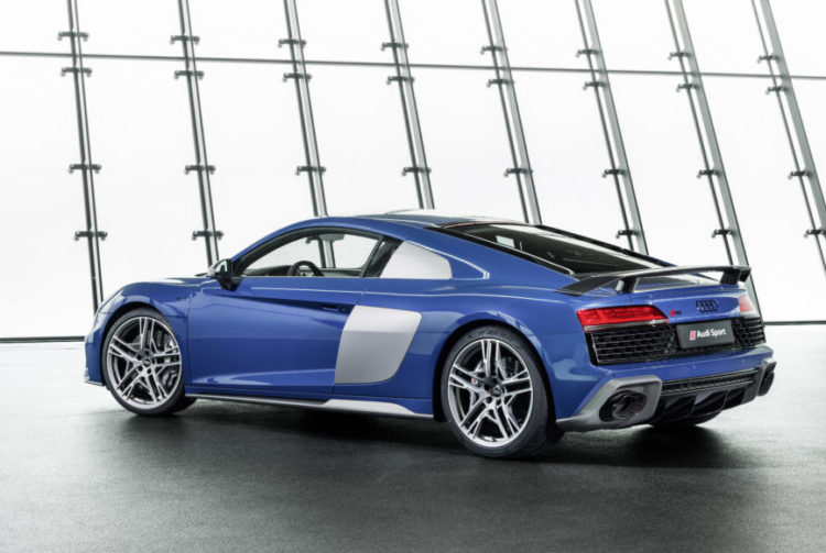 Audi R8 von der Seite