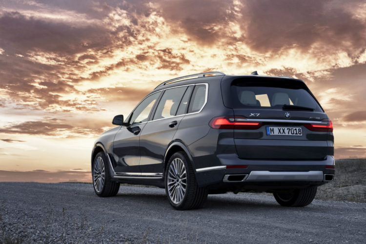 BMW X7 hinten