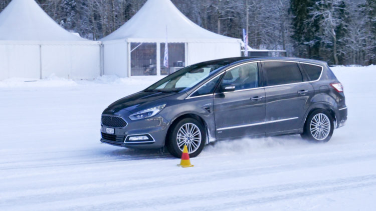 Ford Galaxy Winterfahrtraining 2019