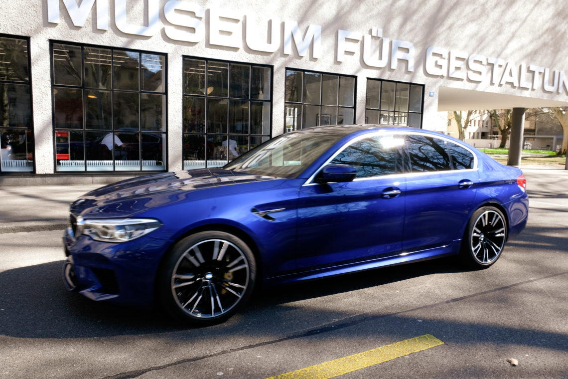 BMW M5 blau 2019