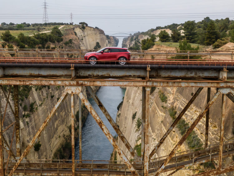 Der neue Range Rover Evoque MY2020 auf Testfahrt in Griechenland: Korinth Kanal