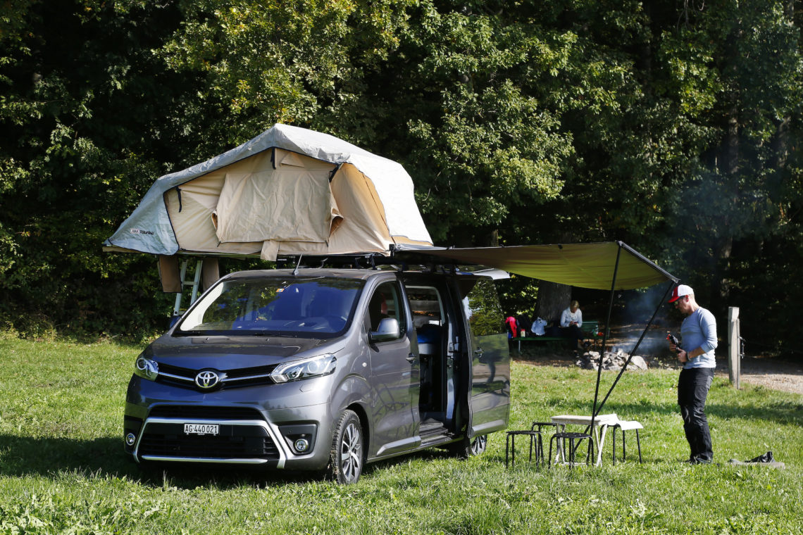 Toyota Proace Verso Family-Camper: das 4×4-Wohnzimmer mit Ququq-Campingbox