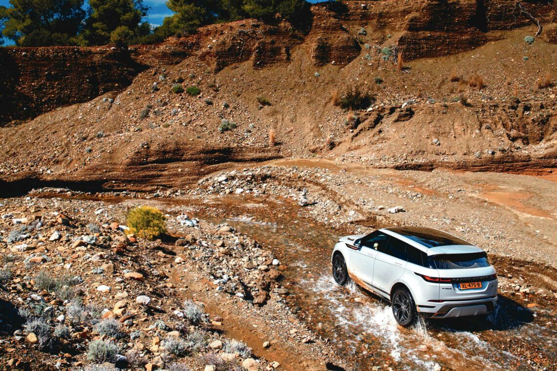 DER 2020 RANGE ROVER EVOQUE. Land Rovers beliebtestes Modell wird noch besser.