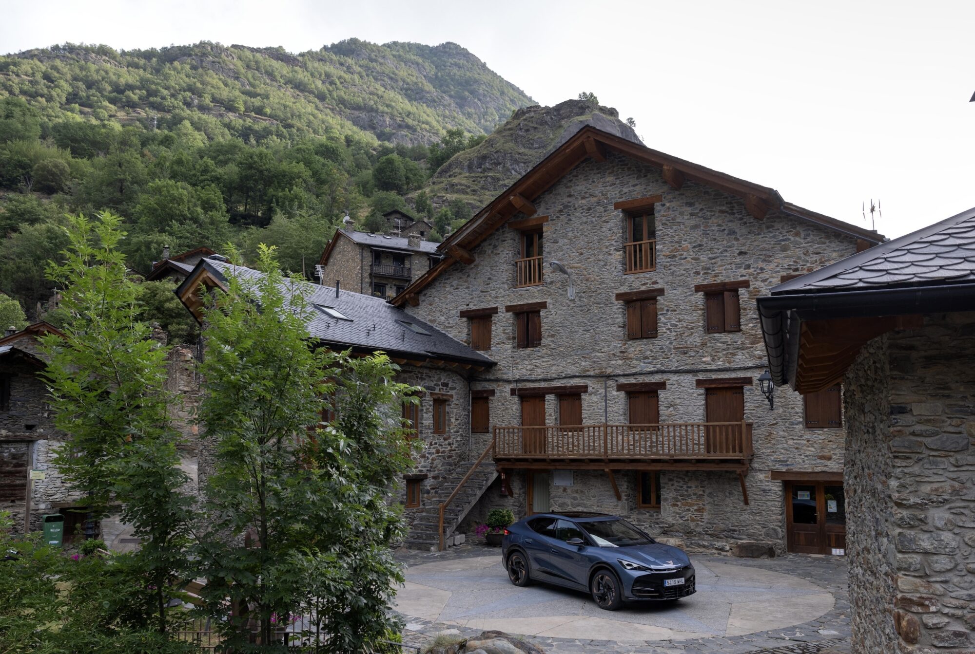 4x4 Schweiz Story CUPRA Tavascana in Tavascan 03