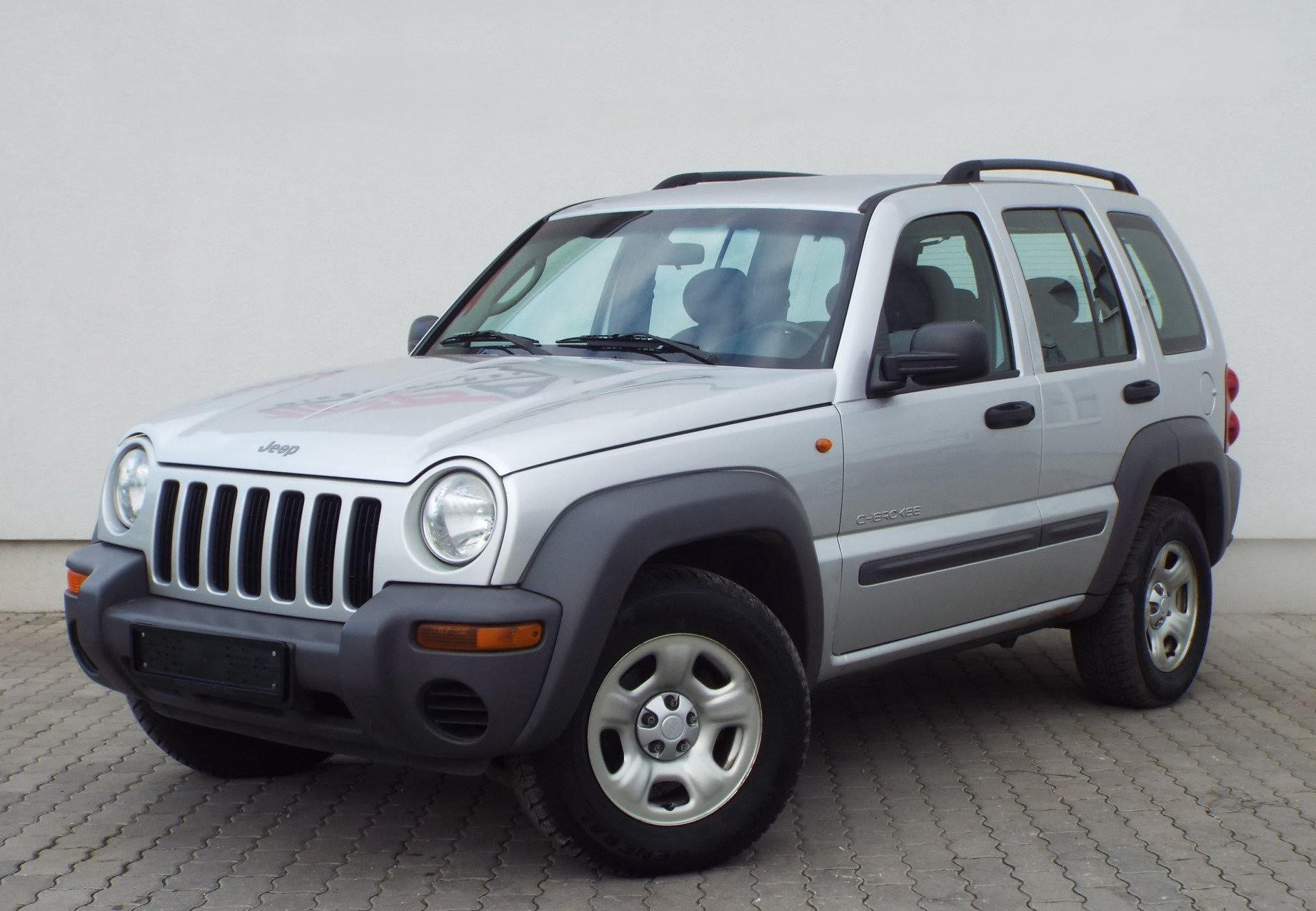 JEEP CHEROKEE KJ 2004 Youngtimer mit einem selten 2.4 Benzinmotor