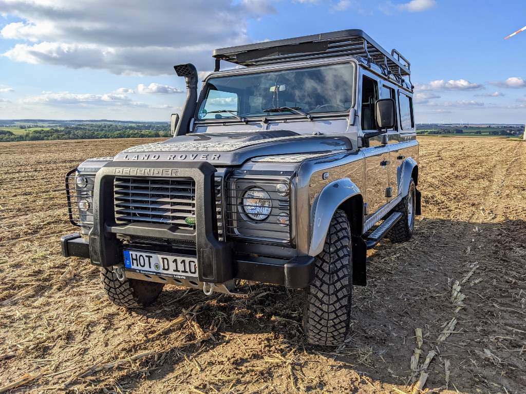 Land Rover Defender 110 SE