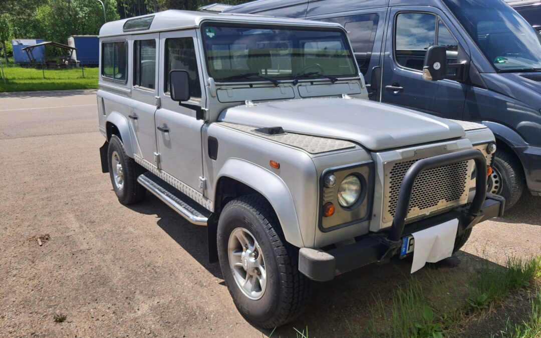 Land Rover Defender