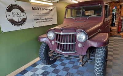 WILLYS STATION WAGON 1954