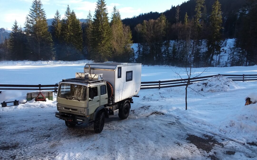 Renault M150 Expeditionsmobil, autark, kompakt, 4 Sitzplätze