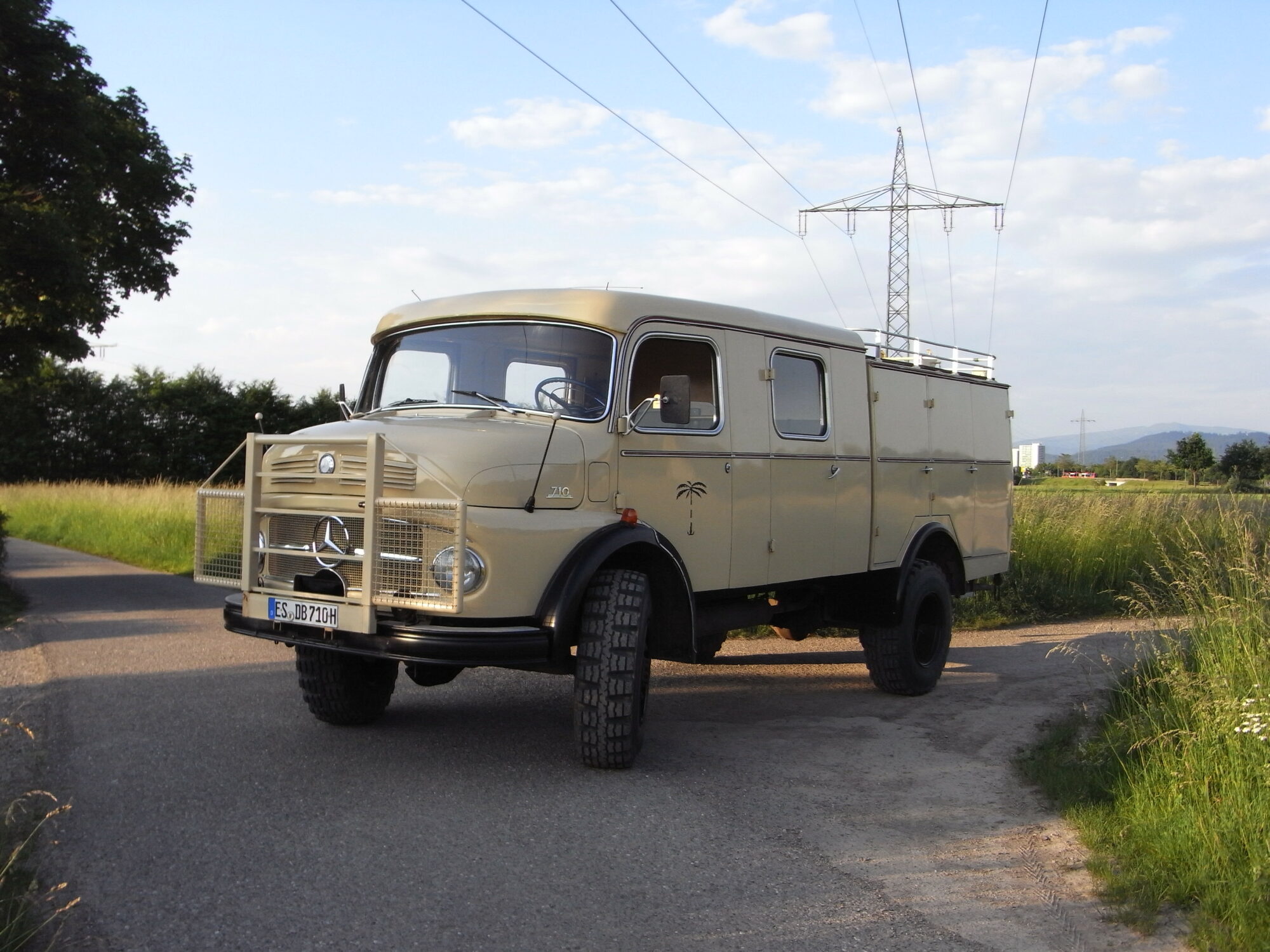 Daimler Benz 710 Rundhauber 4×4 , H Zulassung, 23000km