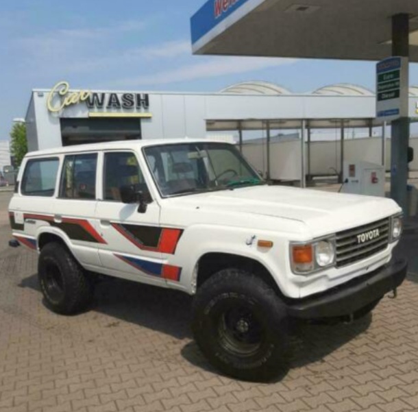 Toyota FJ60 Land Cruiser